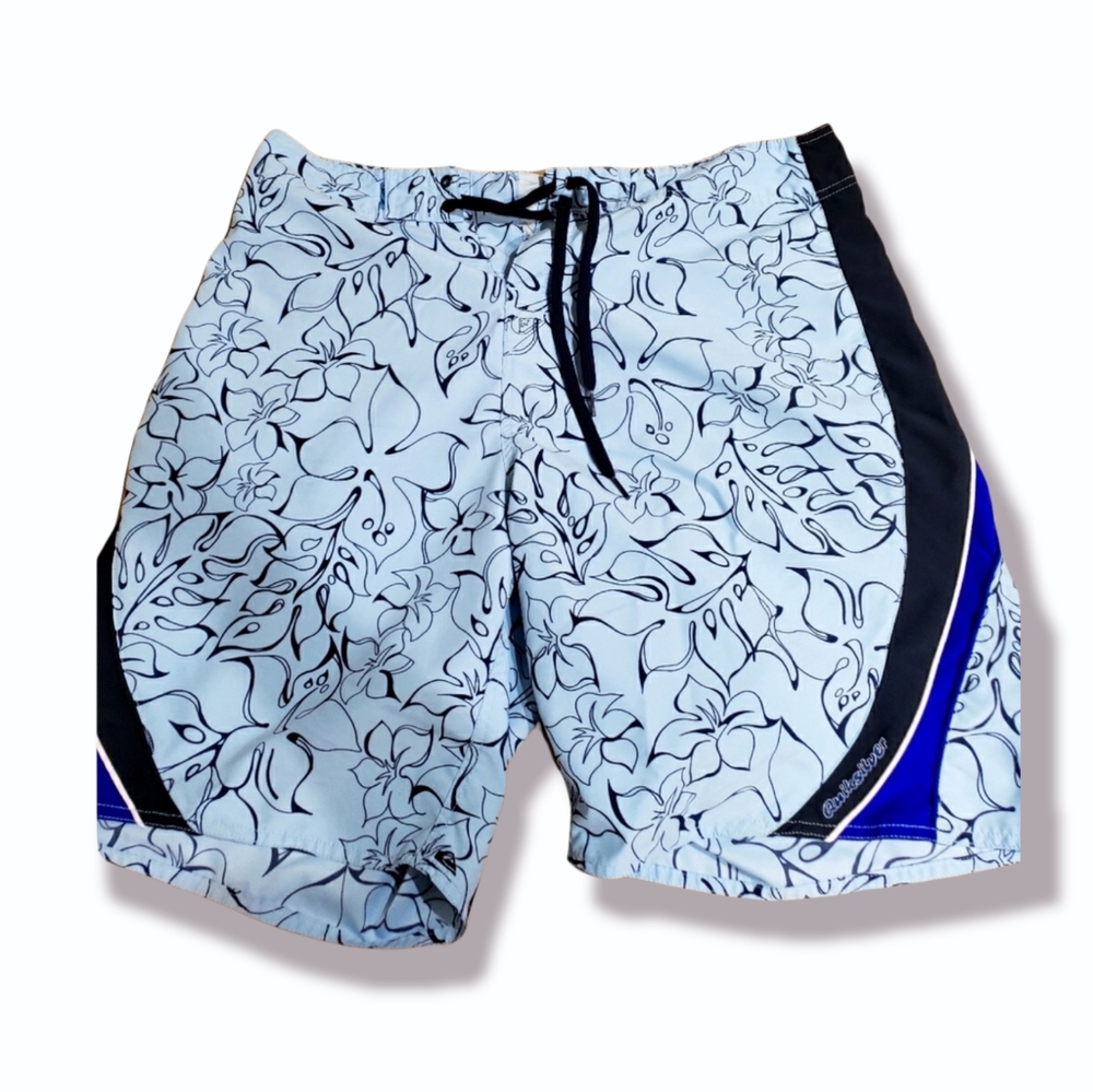 Quicksilver boardshorts in great used condition